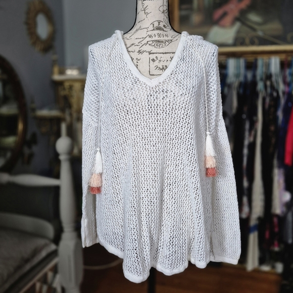Soho White V-Neck Open-Knit Sweater Large - Picture 1 of 5